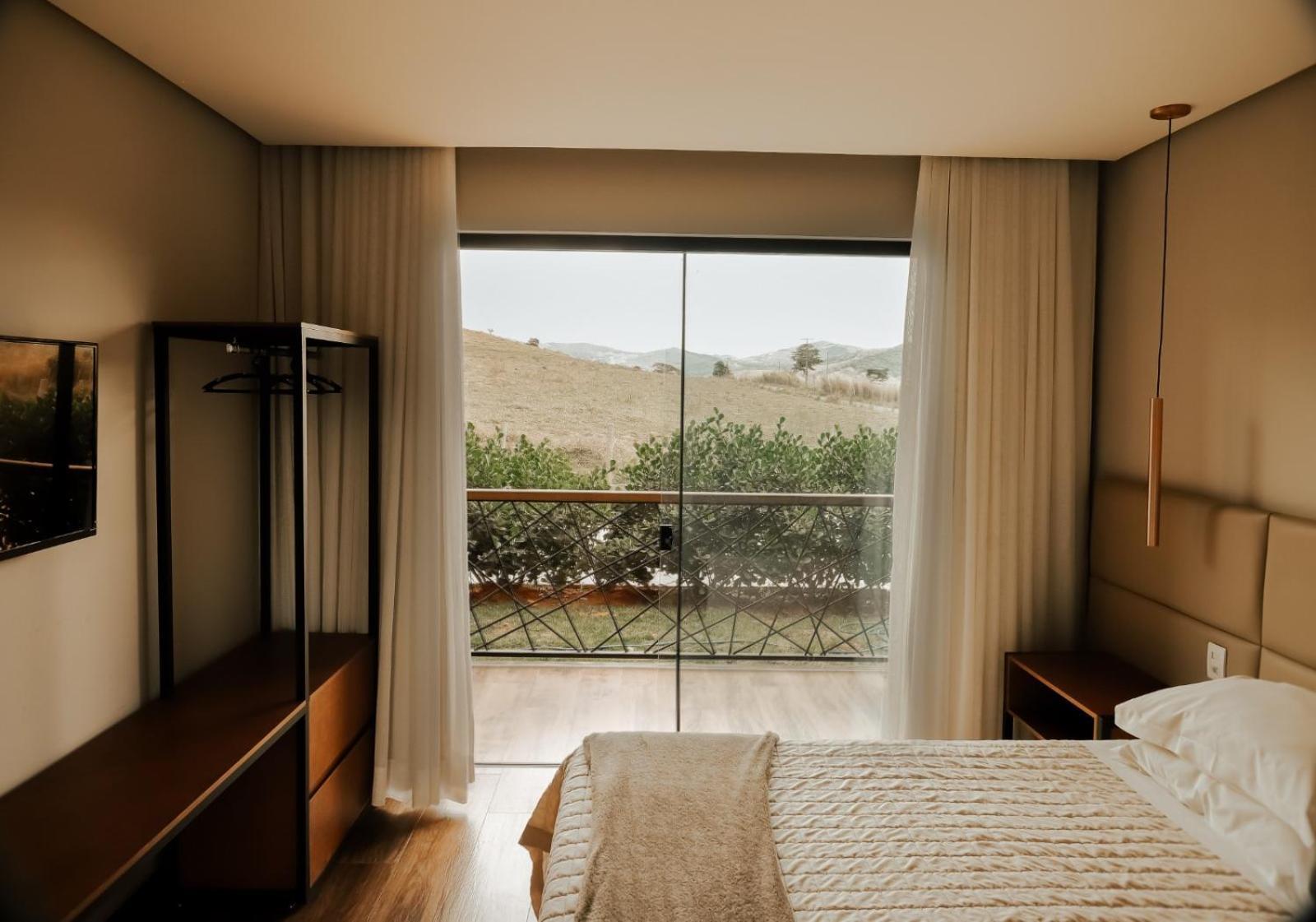 Quarto Térreo com Cama King-Size